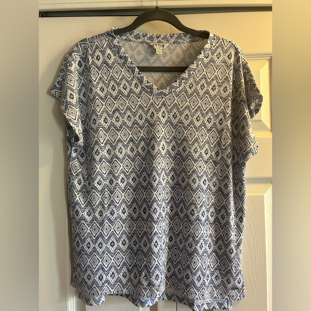 ORVIS Women's Blue Diamond Shirt Size Small Short Sleeve V-Neck Blouse